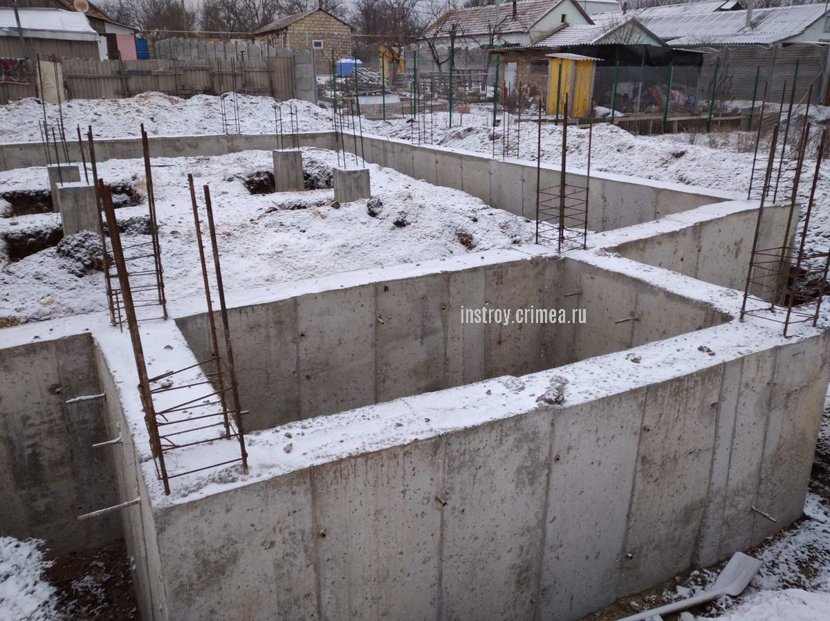 Отлитые фундаменты дома из ракушки, Симферополь